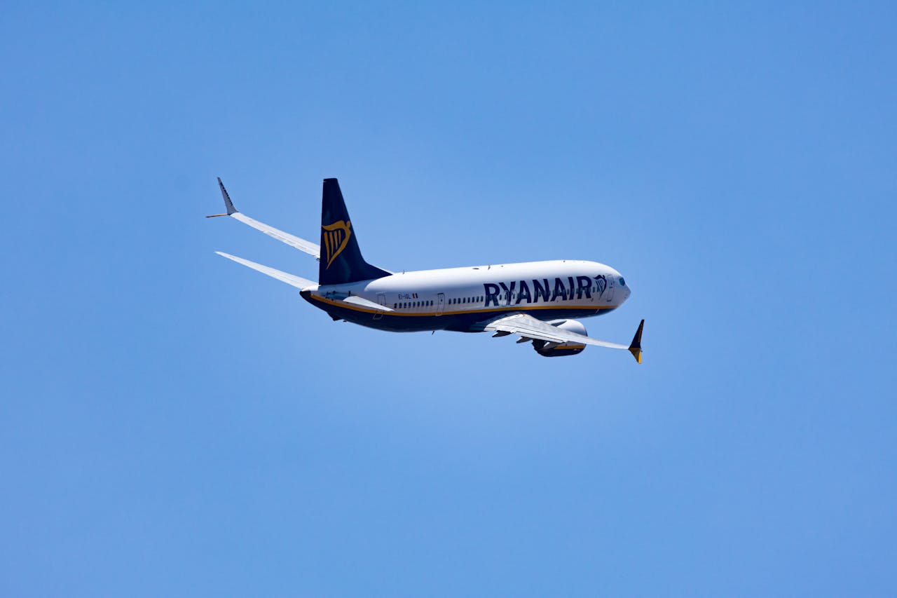 Come trovare voli economici evitando extra e tariffe-trappola