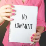 Come gestire commenti negativi sui social con risposte e limiti