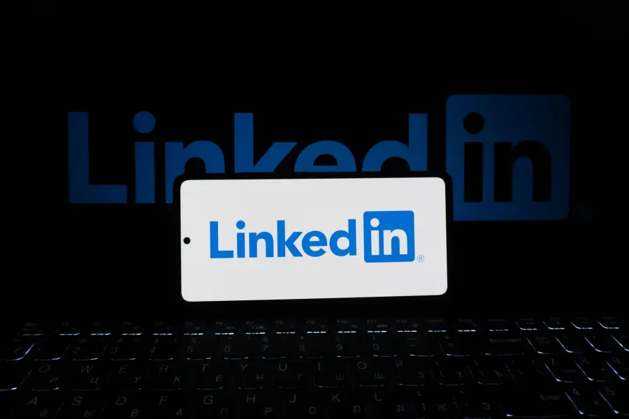 Come usare LinkedIn per trovare lavoro nel 2026