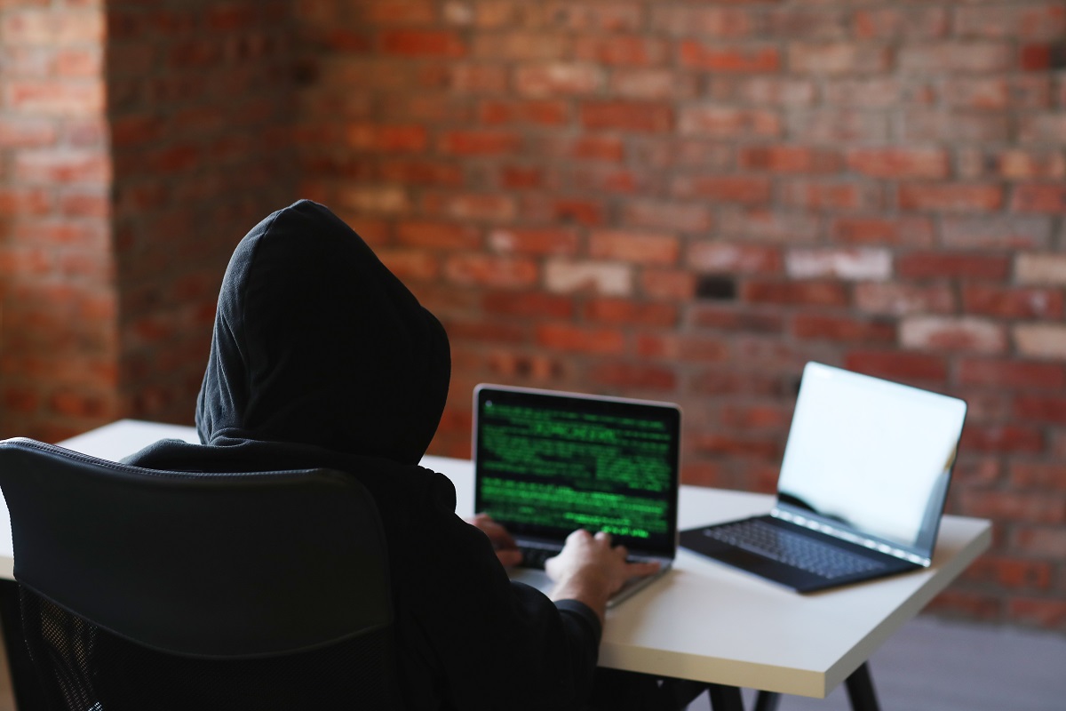 Reati informatici: quali sono e cosa prevede la legge Reati informatici: quali sono e cosa prevede la legge